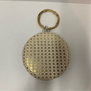 Vintage Island Accent Wristlet bamboo handle gold tone with white woven overlay